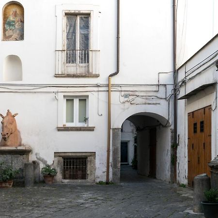Suite & Luxury Rooms Palazzo Diomede Carafa Napoli Bagian luar foto